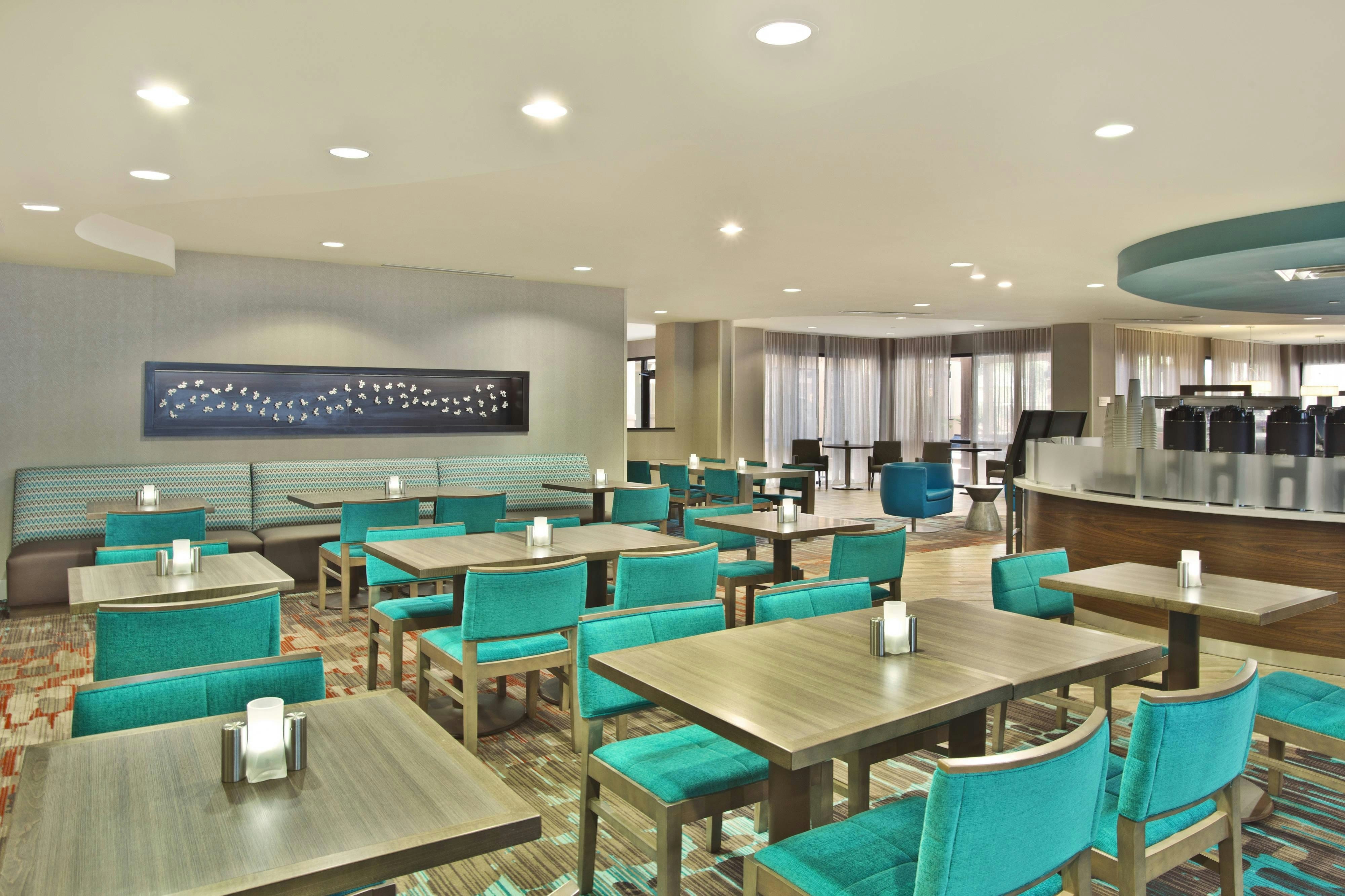 Courtyard By Marriott Gulfport Beachfront 29/45