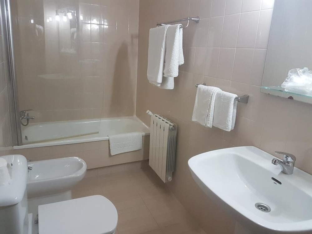 Galatea Hotel 26/27
