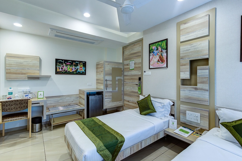 Treebo Trend Daksh Residency 13/30