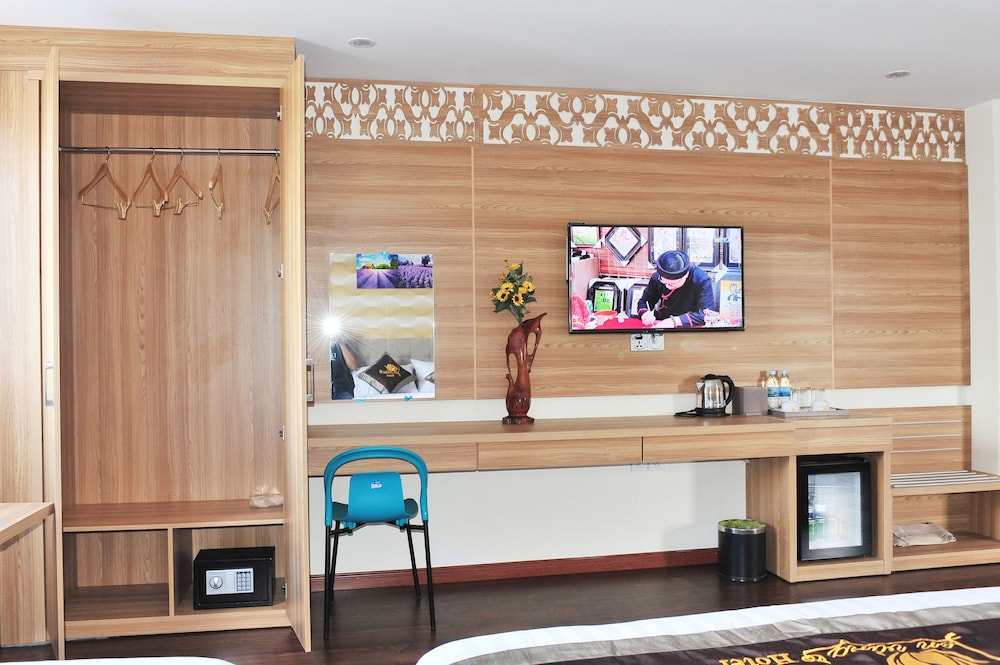 Sen Vang Luxury Hotel 2/50