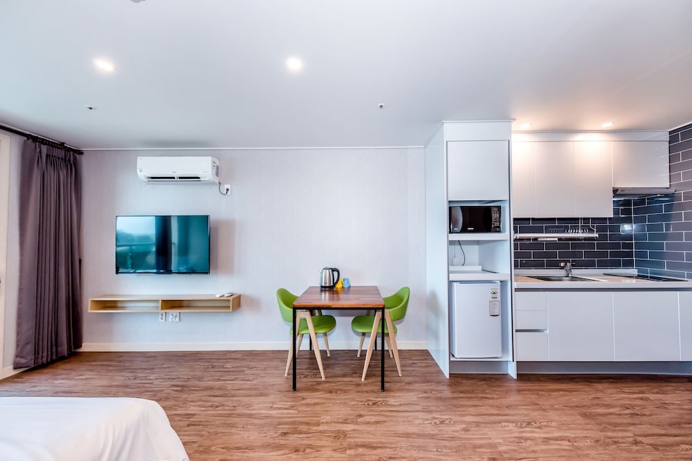 Jnb Family Hotel 35/50