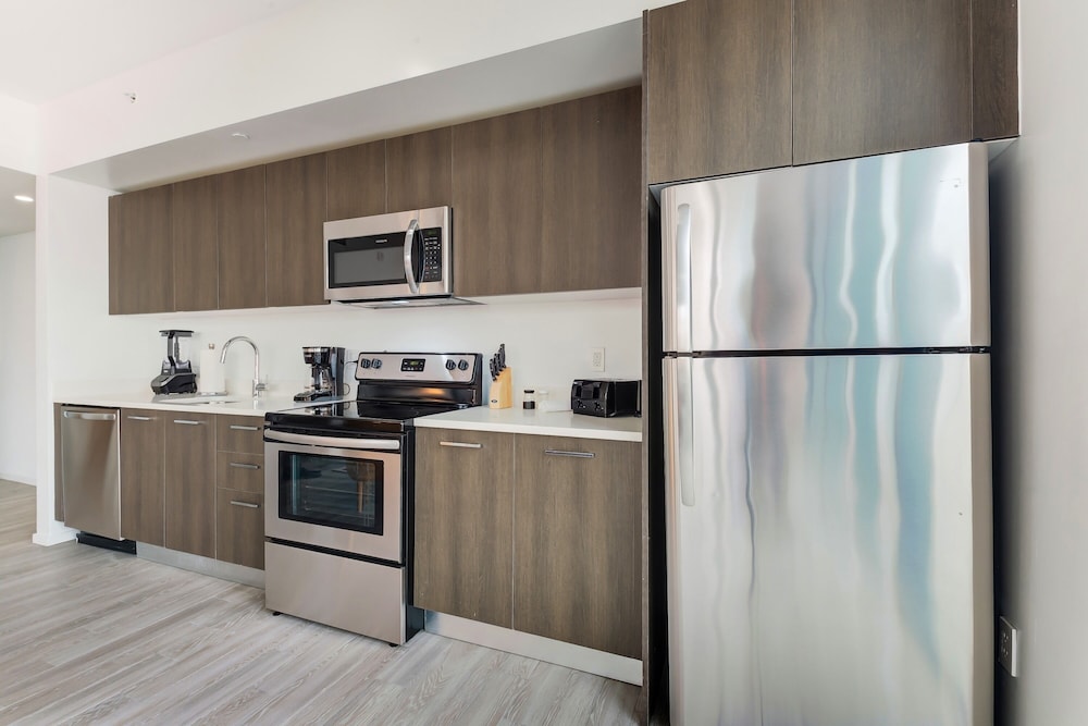 Sentral Alea Miami 6/58