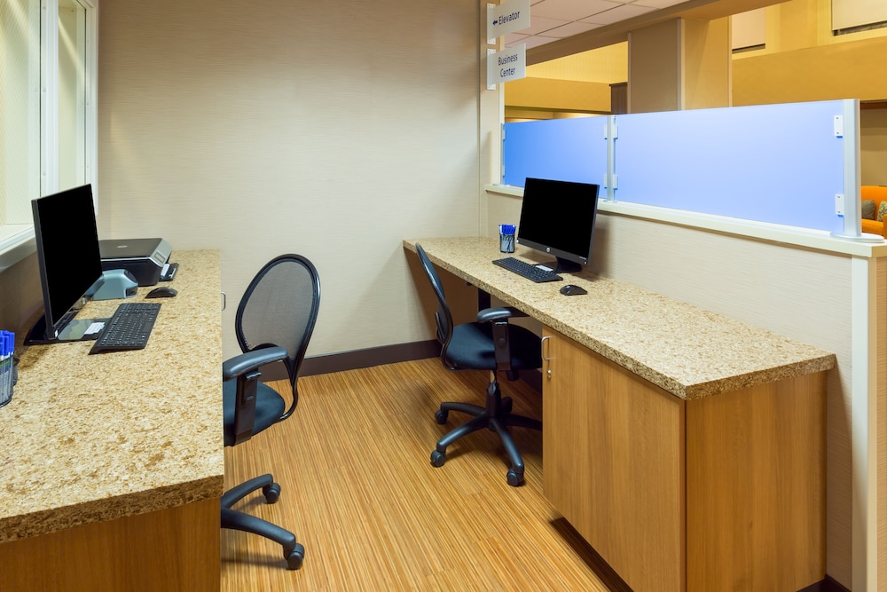 Holiday Inn Express Hotel & Suites Henderson 59/71