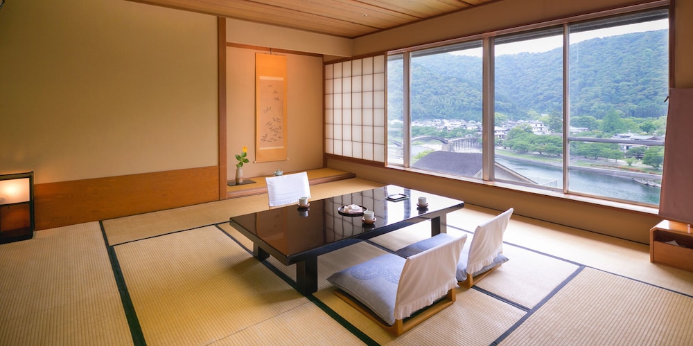 Iwakuni Kokusai Kanko Hotel 27/73
