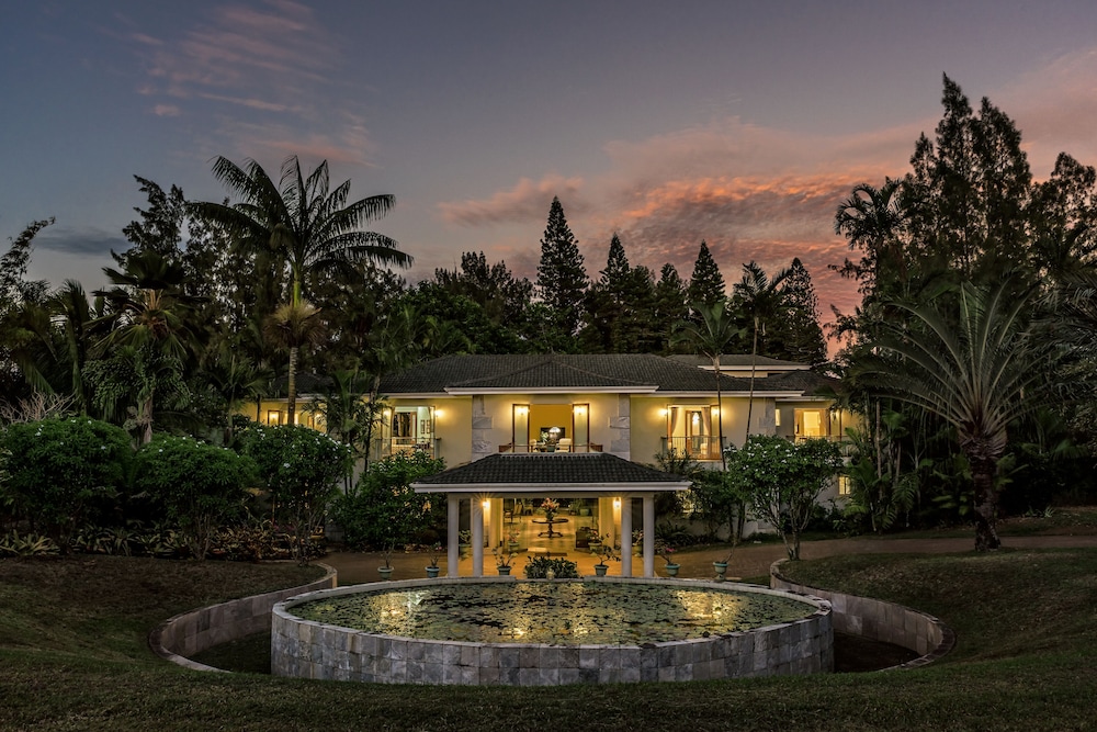 Hawaii Island Retreat 3/66