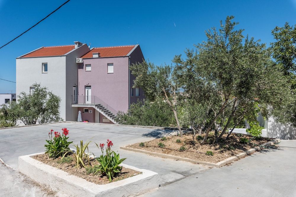 Villa Lavanda 5/50
