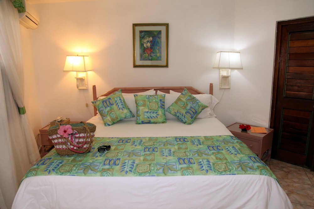 Negril Tree House Resort 18/69