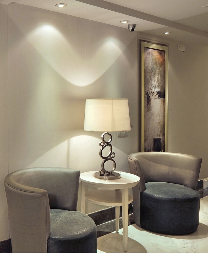 THE ASHTAN SAROVAR PORTICO 22/37