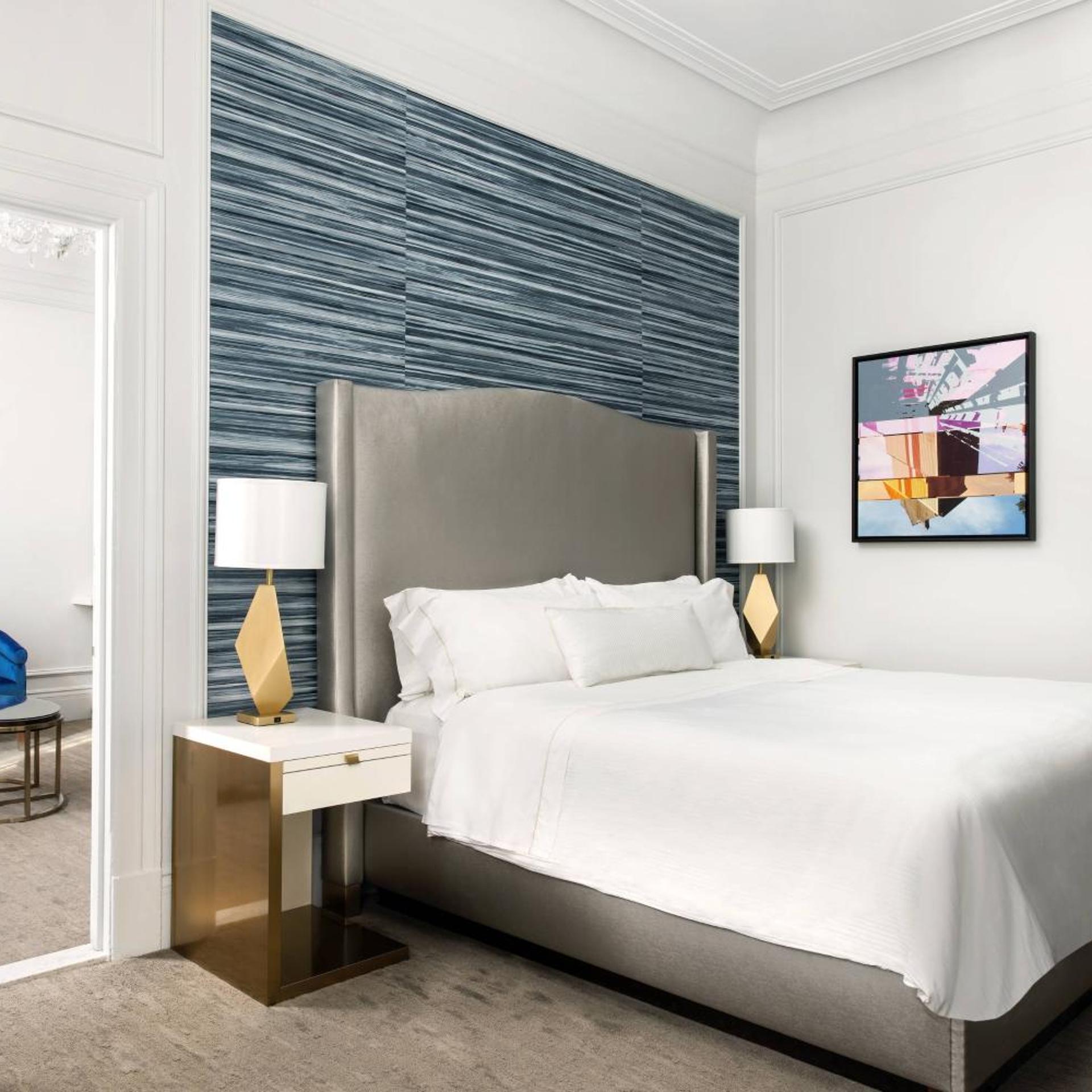 1 Bedroom, Landmark, Classic, Executive, Suite, King Bed