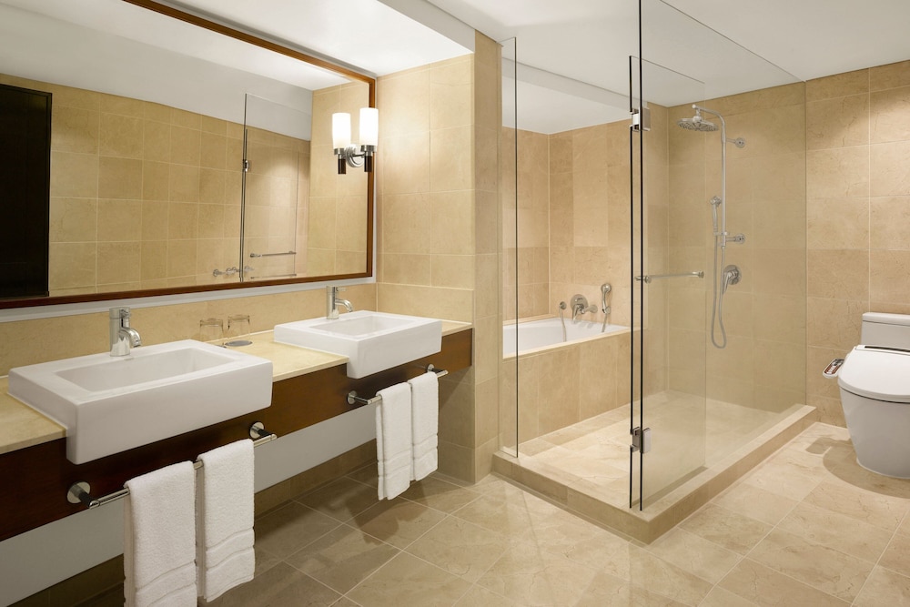 THE WESTIN RESORT GUAM 9/51