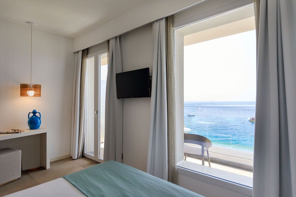 Albatros Beach Hotel 11/28