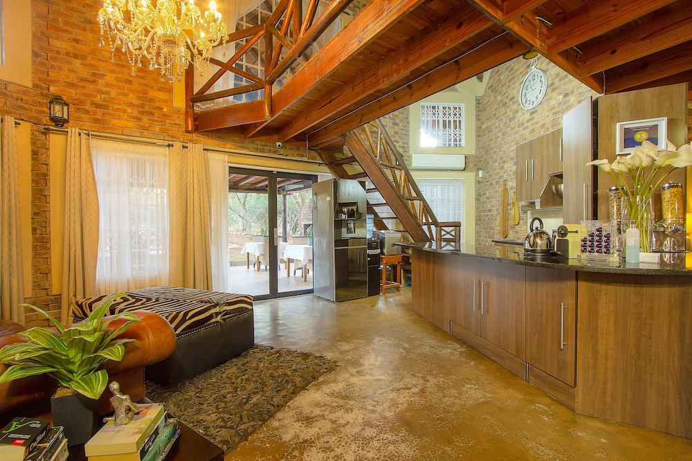 Imbube Safari Lodge 6/50