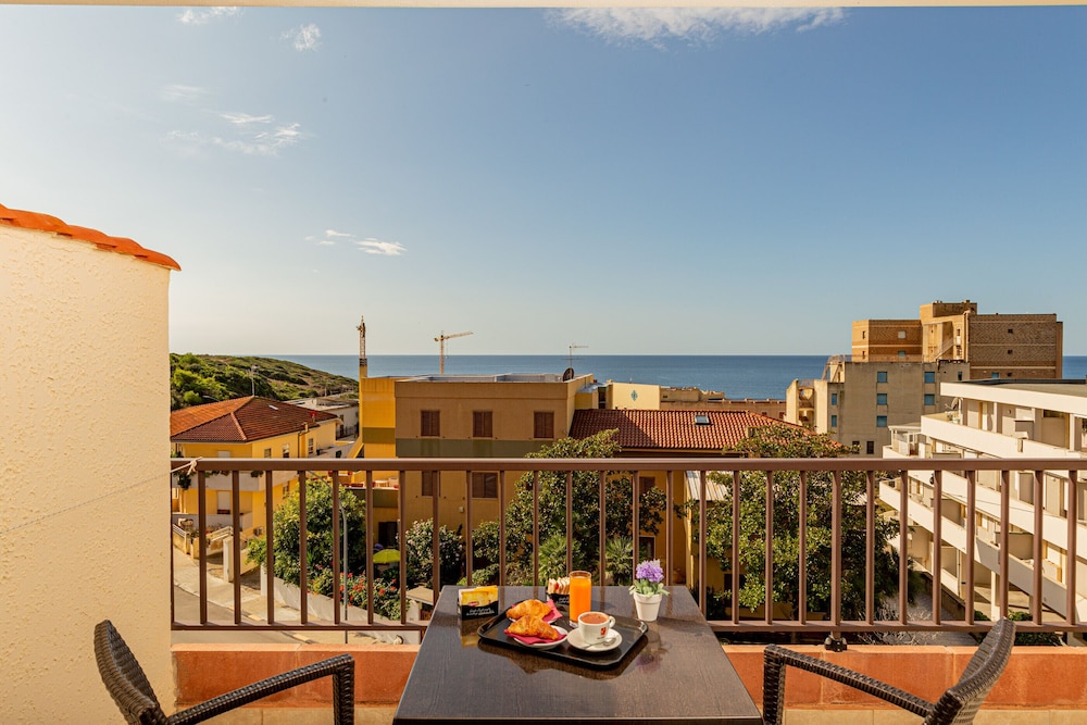 Hotel Villa Piras 45/49