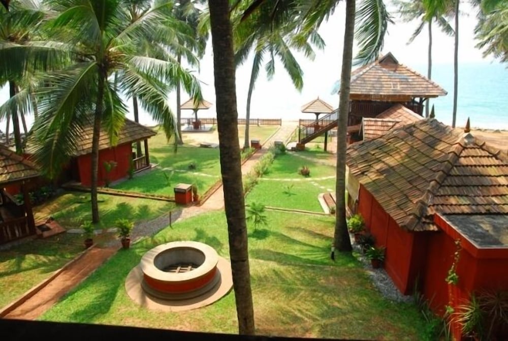 Blue Water Beach Resort 14/23