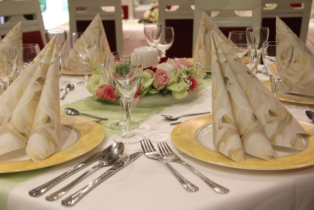 Hotel & Restaurant Park-Cafe Isa 27/50