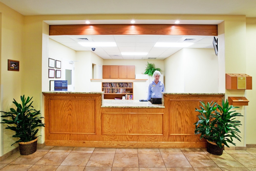 Candlewood Suites Columbus Fort Benning 8/75