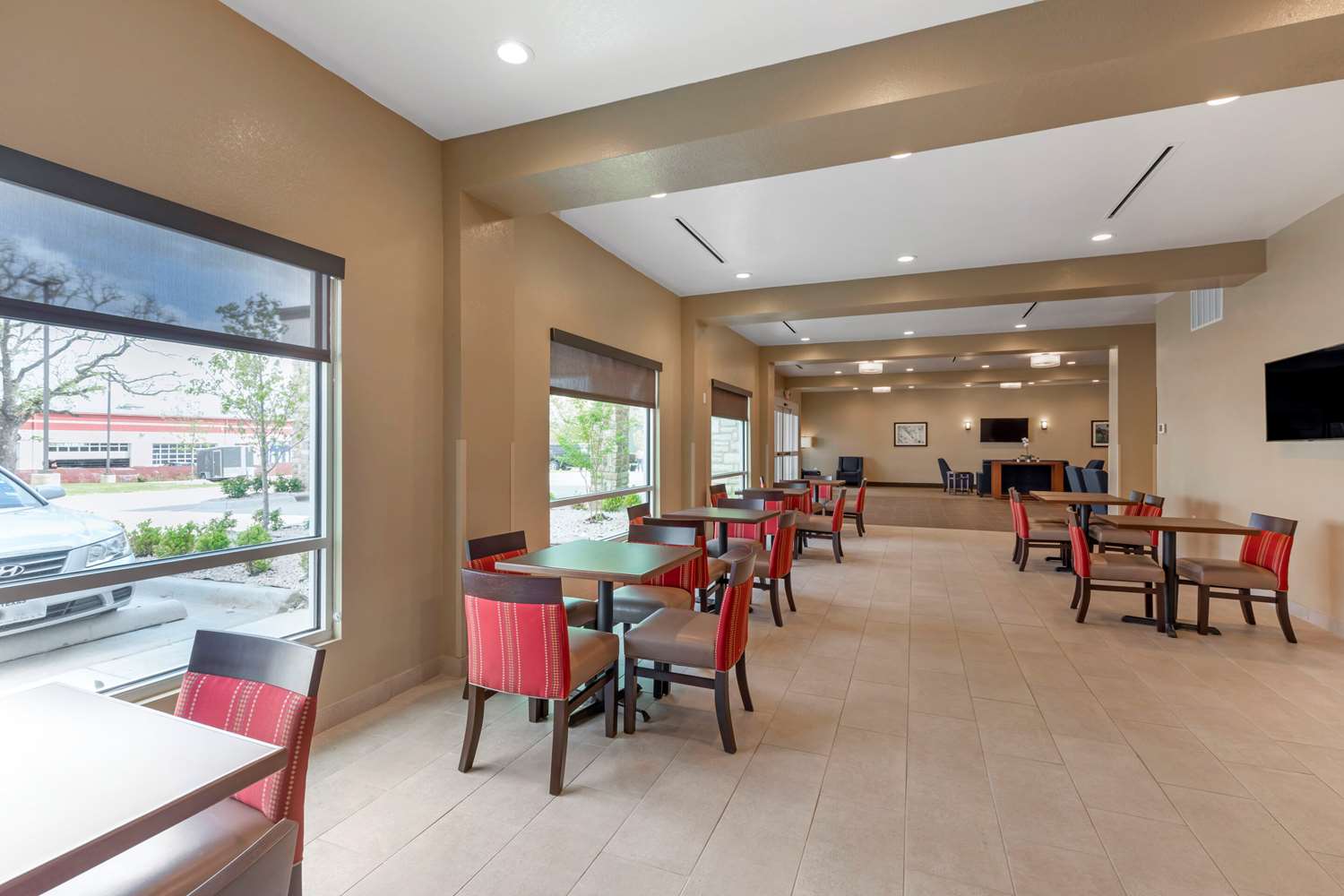 Comfort Inn & Suites Euless DFW West 39/45