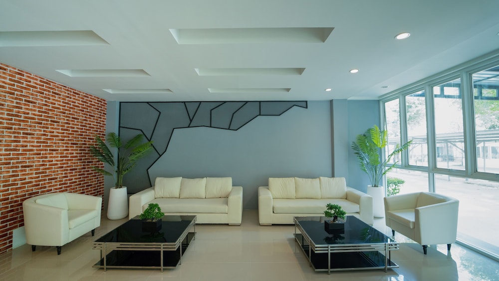 B2 Nakhon Sawan Boutique & Budget Hotel 14/18