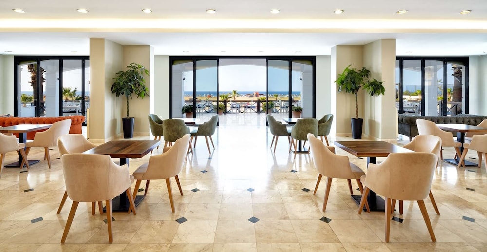 Ayvalik Inar Hotel 41/44