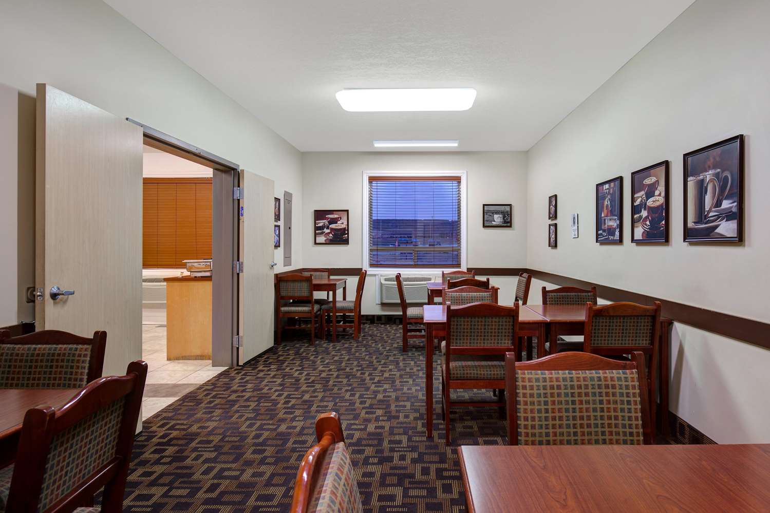 Days Inn by Wyndham Dawson Creek 28/40