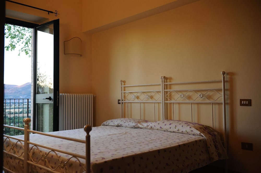 2 BEDROOMS, CLASSIC, APARTMENT, HILL VIEW, 2 BATHROOMS