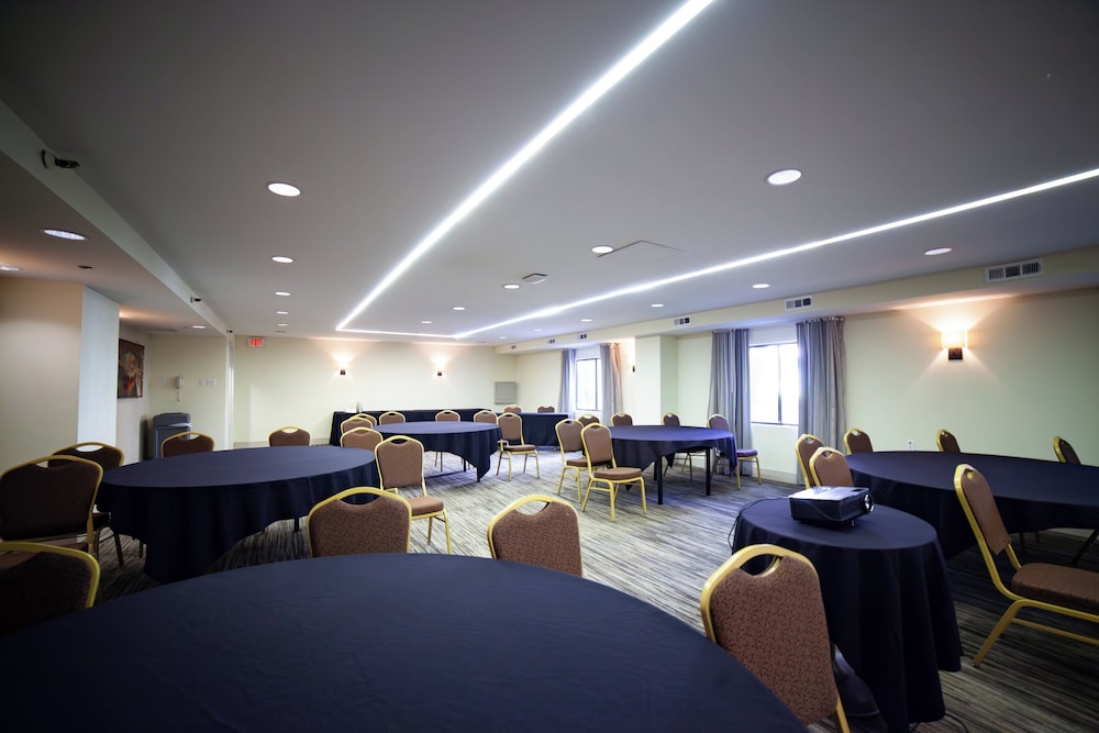 Holiday Inn Irving - Las Colinas, an IHG Hotel 39/64