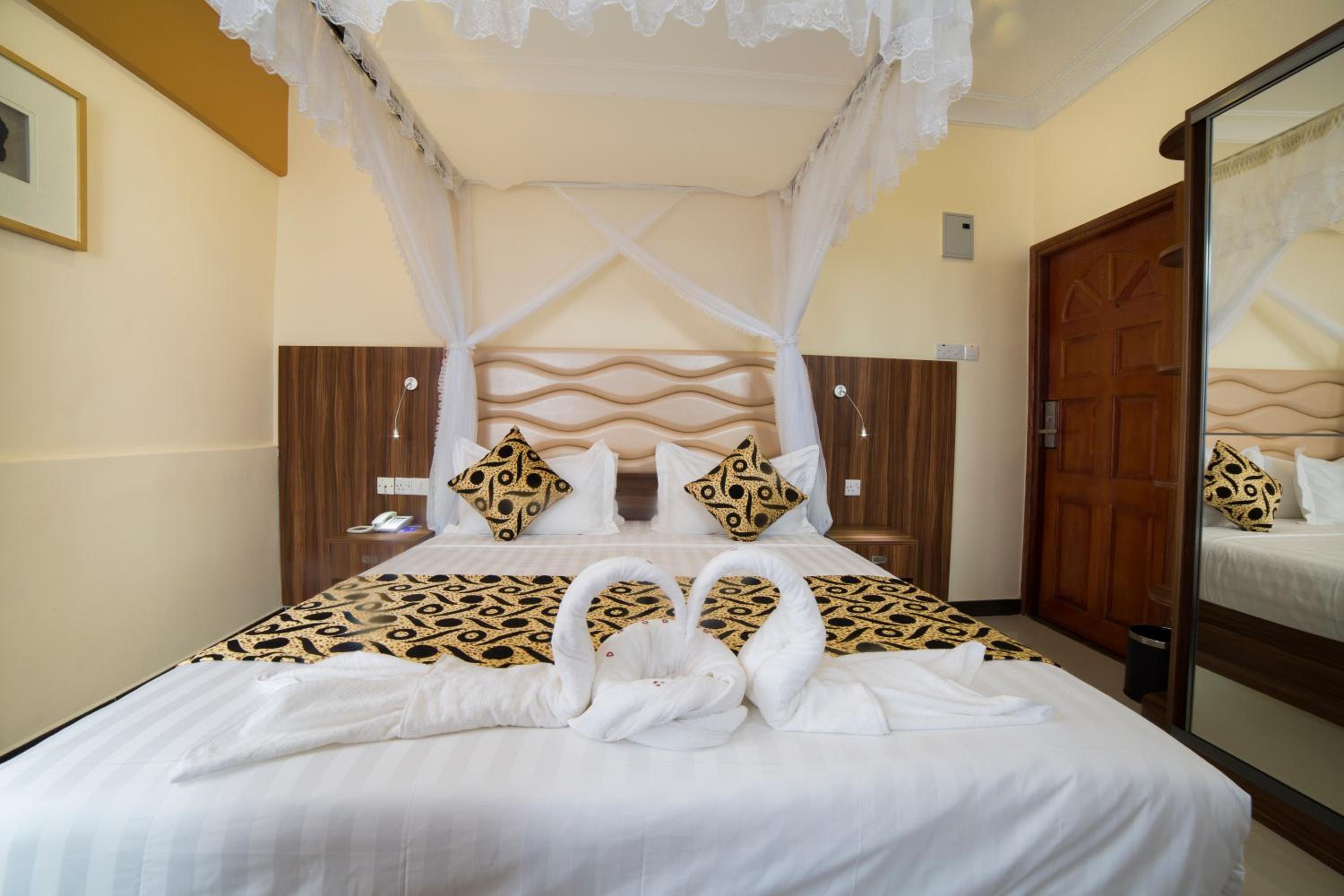 غرفة بسرير مزدوج بحمام خاص، Spice Palace Hotel 6/10