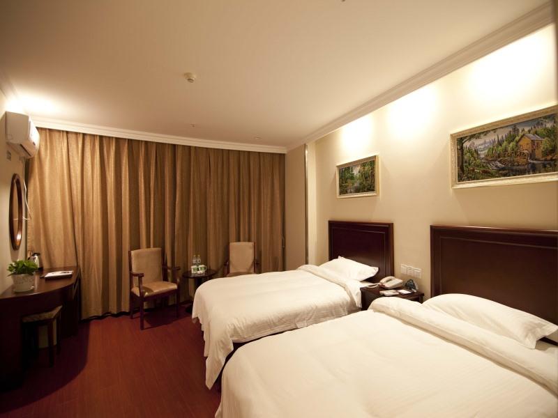 GreenTree Inn Yangzhou Jiangdu Development Zone Daqiao Town Express Hotel 10/19