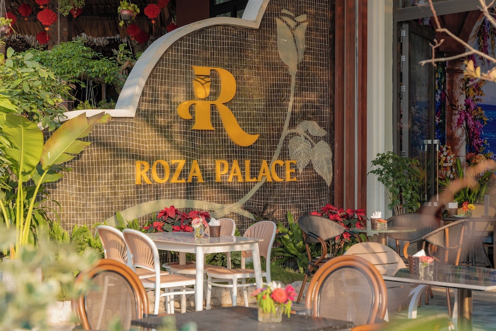 Roza Palace 6/50