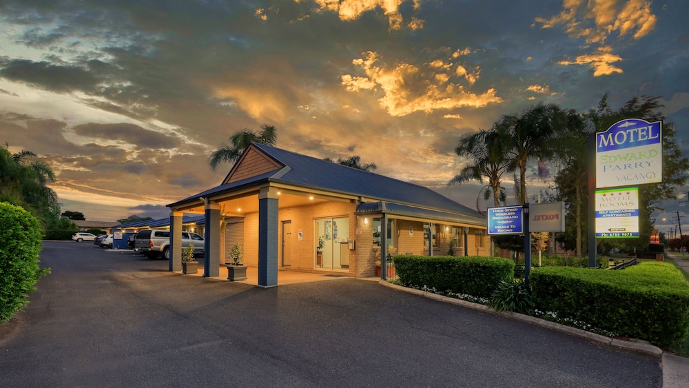 Edward Parry Motel & Apartments 50/57