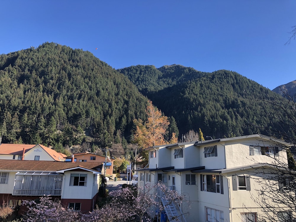 Koura Apartments Central Queenstown 20/21