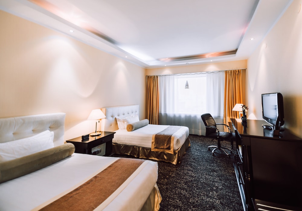 Chinggis Khaan Hotel 16/66