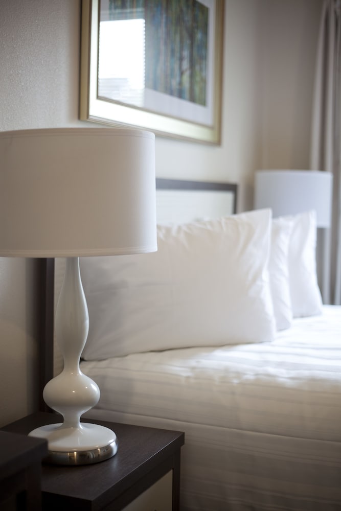 WaterWalk Extended Stay by Wyndham Wichita 19/43
