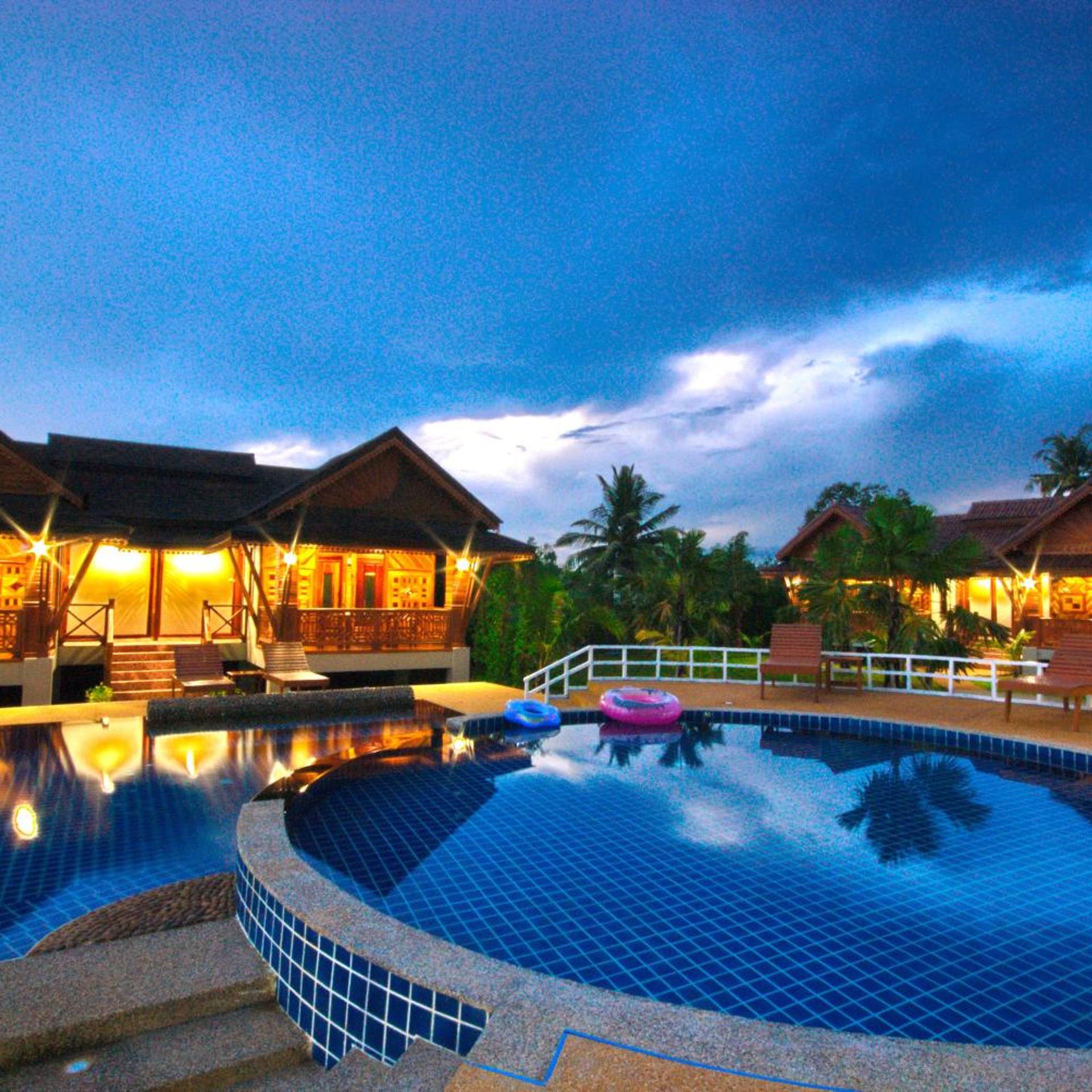 Sangsawan Palace Khaolak Hotel 6/98
