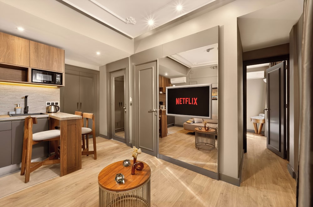 Taksim Premium Hotel 53/70