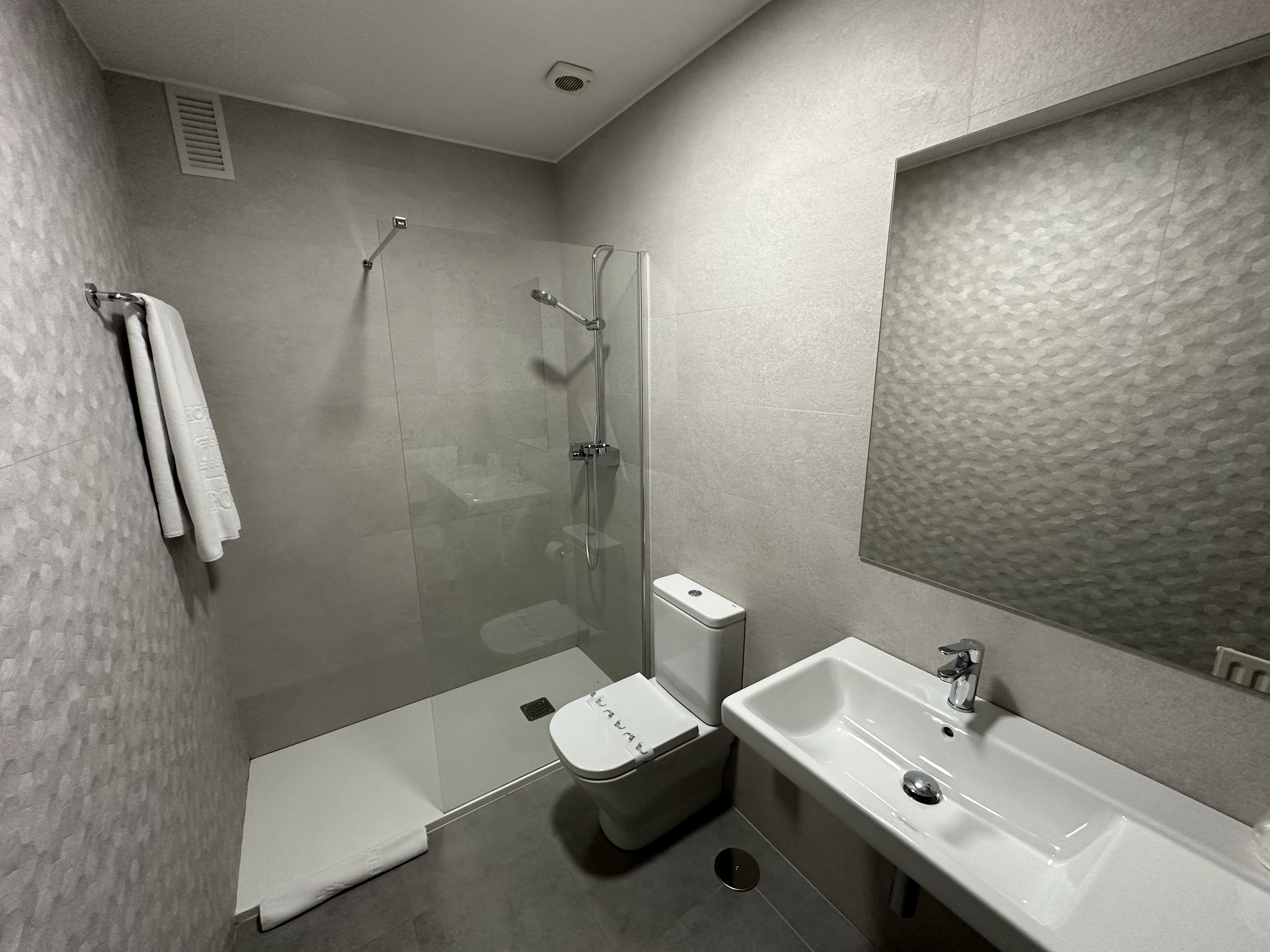 Hotel Compostela Vigo 48/50