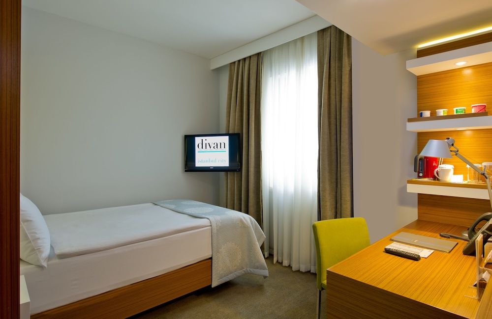 Divan Istanbul City 12/54