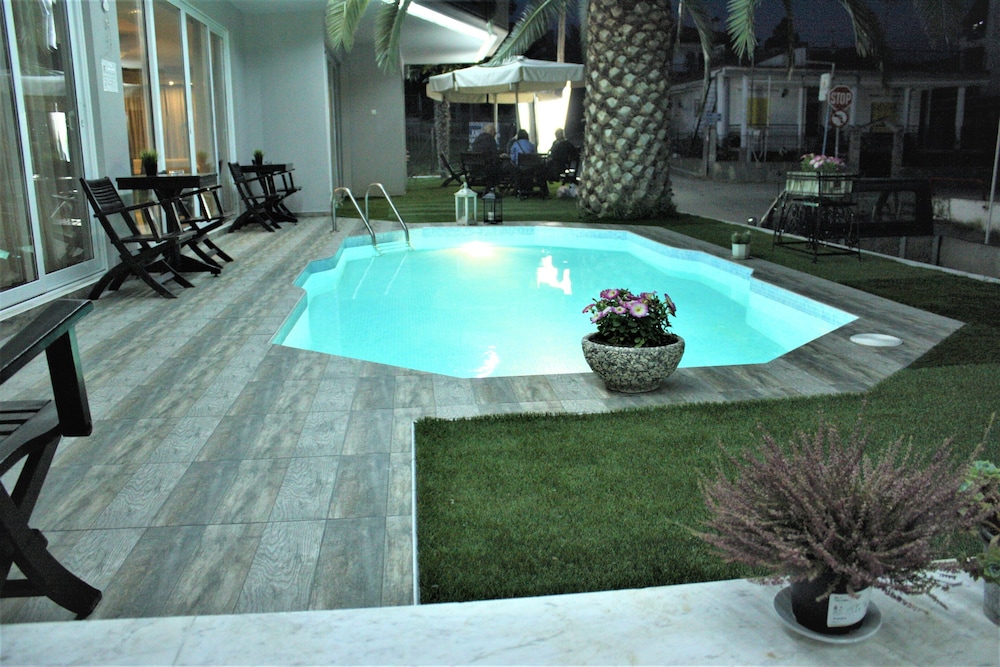 Cariatis Hotel 24/50