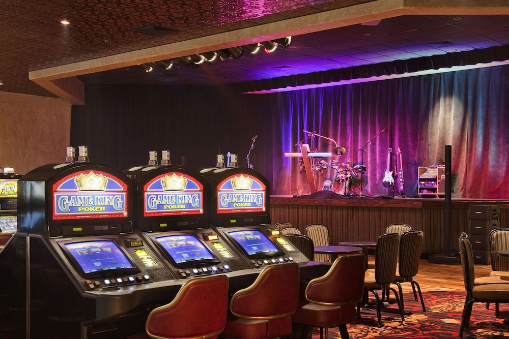 Maverick Hotel And Casino By Red Lion Hotels 50/66