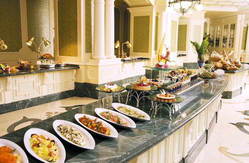 Tokyo Disneyland Hotel 42/50