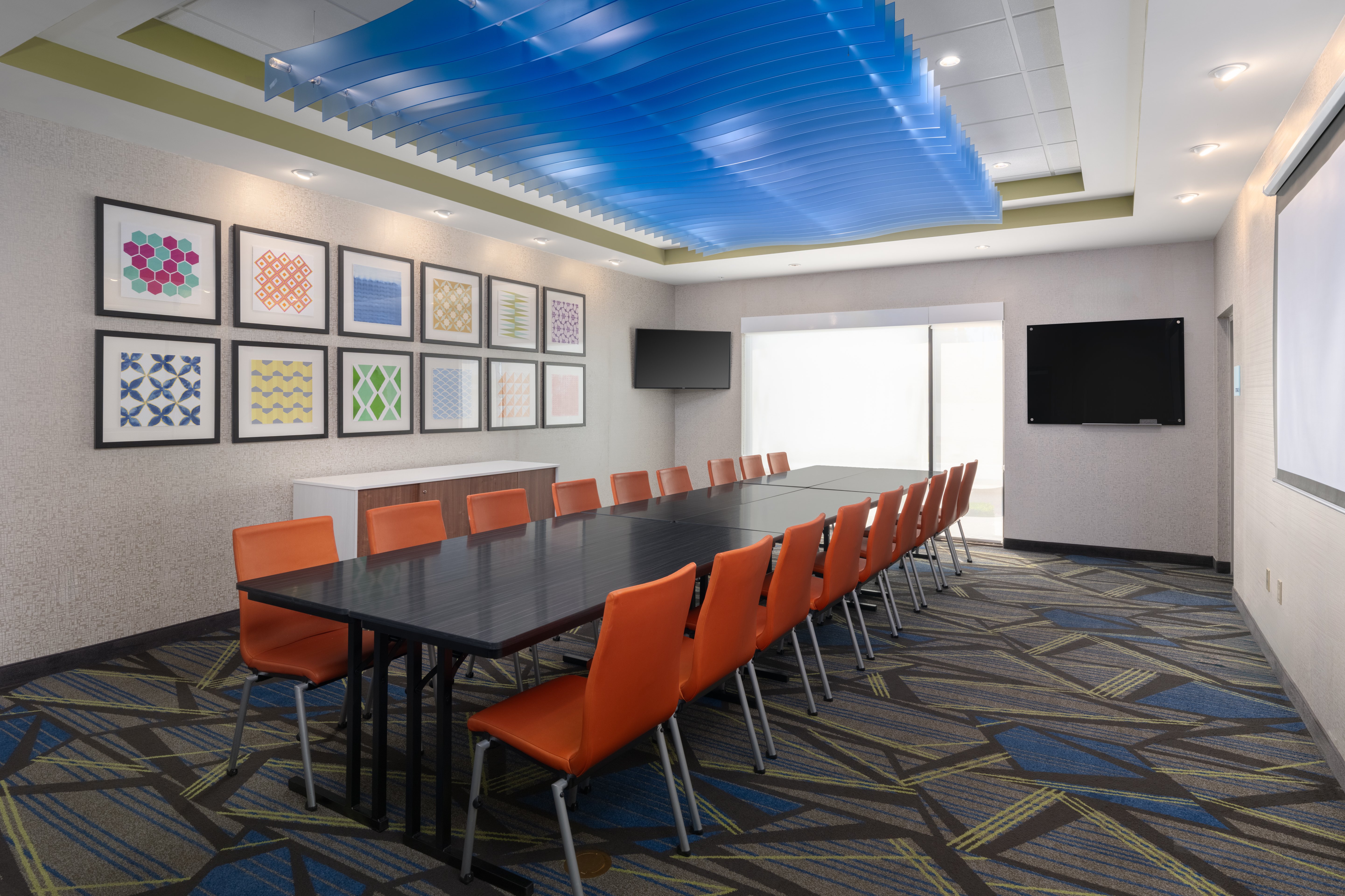 Holiday Inn Express And Suites Lakeland South 35/50
