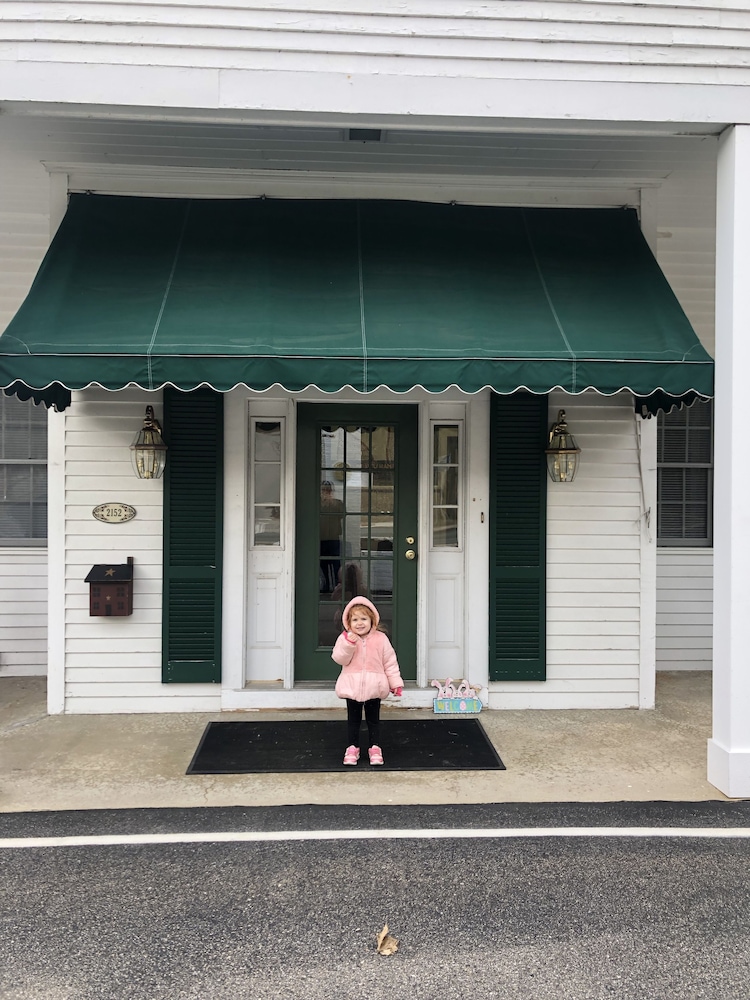 School House Inn 2/28