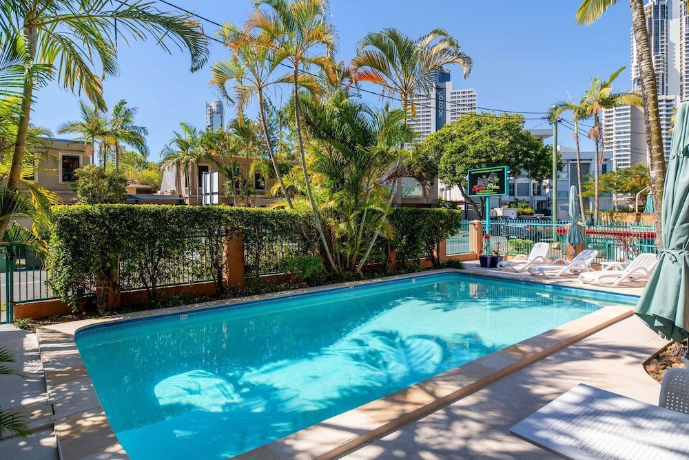 Karana Palms Self Contained Apartments 34/58