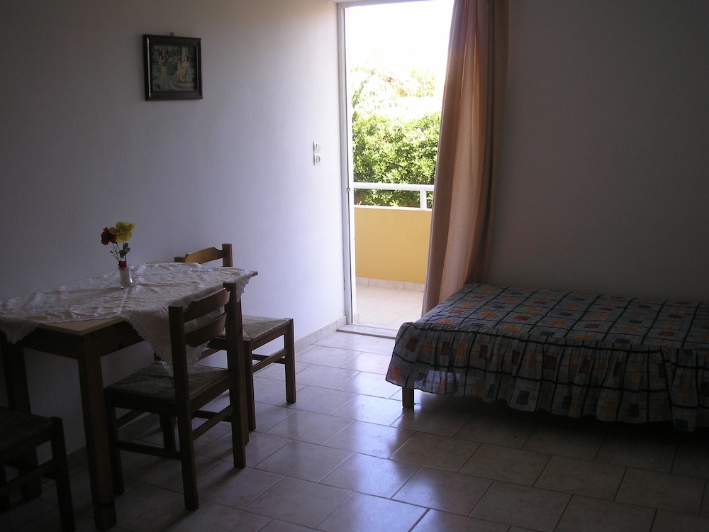 Dimitra Apartment Gouves 25/26