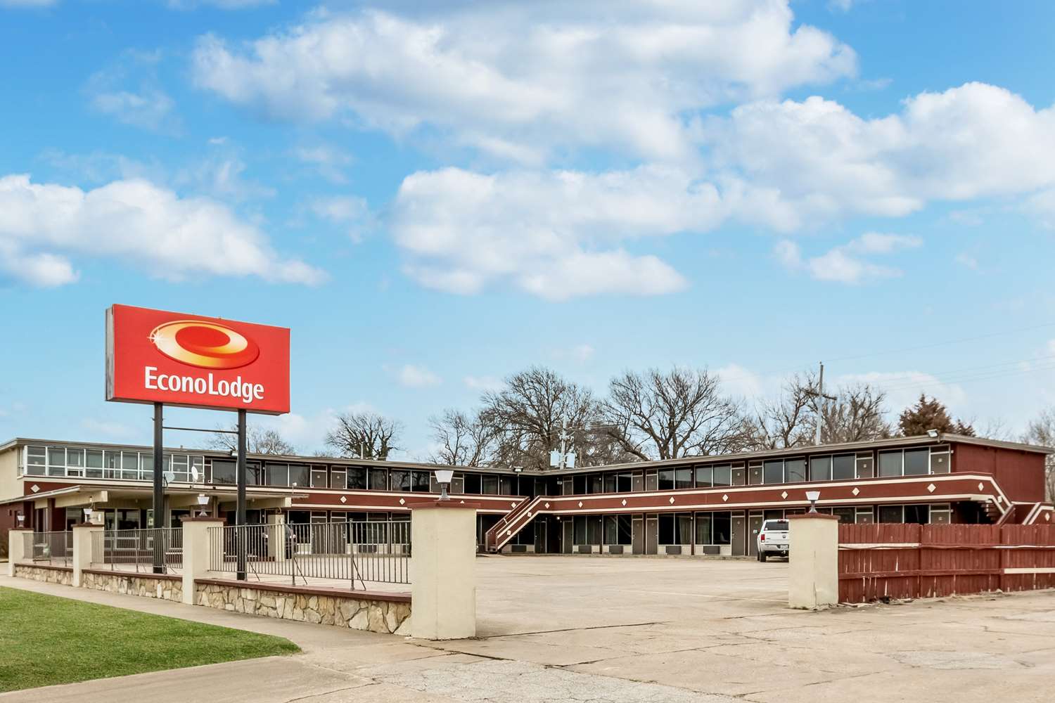 Econo Lodge Winfield 24/24