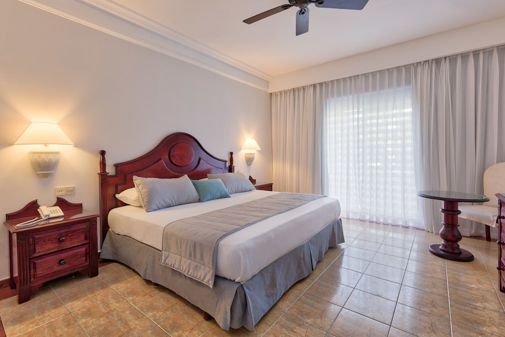 Senator Puerto Plata Spa Resort 7/50