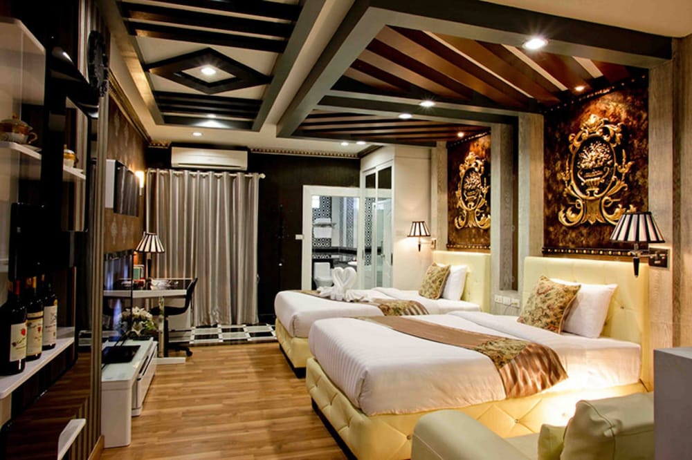 Swimming pool-spa