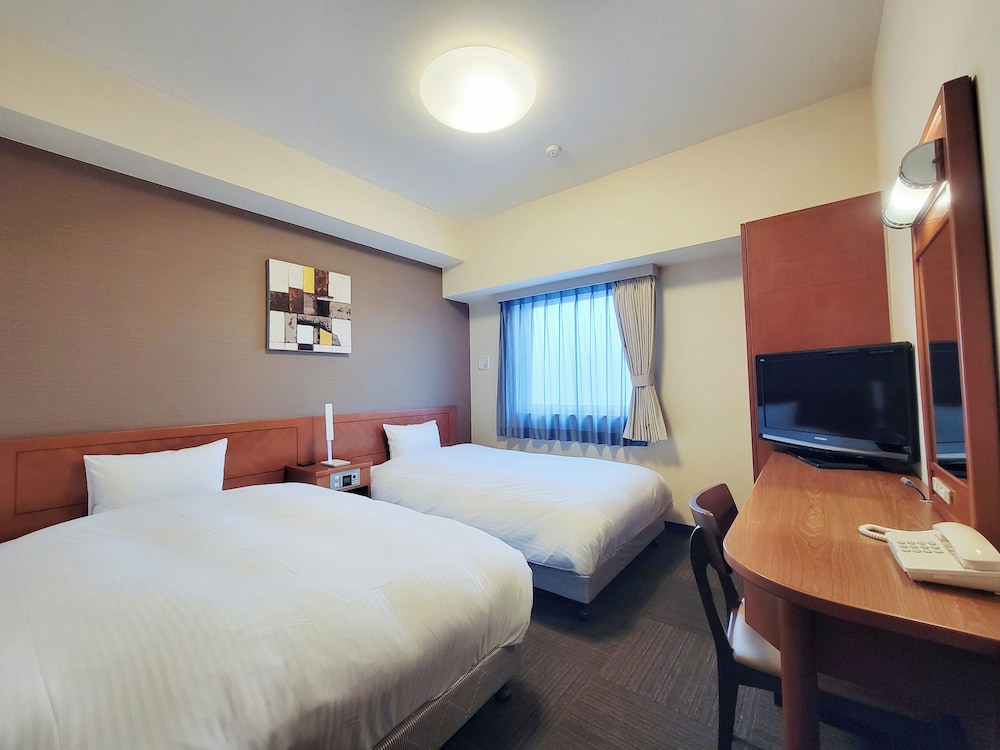 ROOM, TWIN BEDS, SMOKING