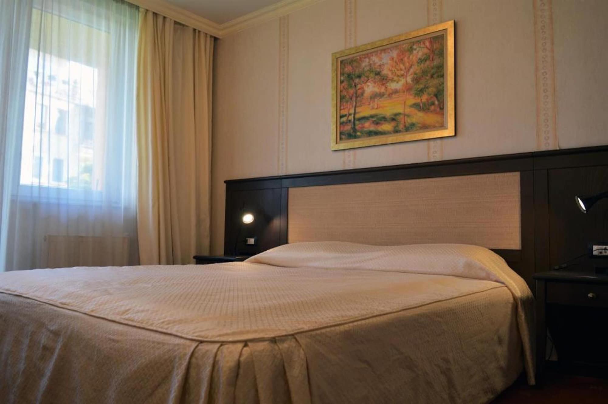 1 BEDROOM, APARTMENT