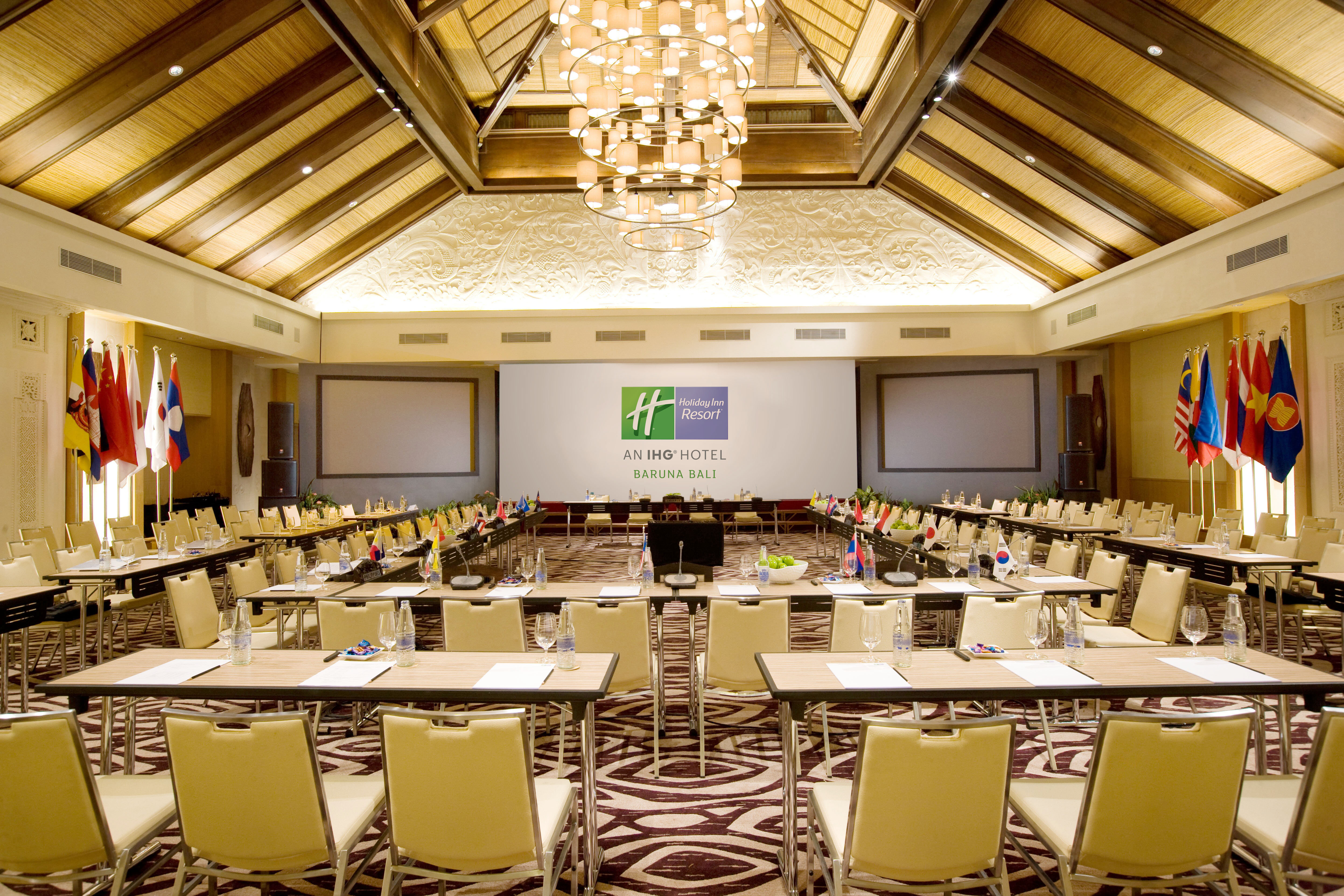 HOLIDAY INN RESORT BARUNA BALI 66/78